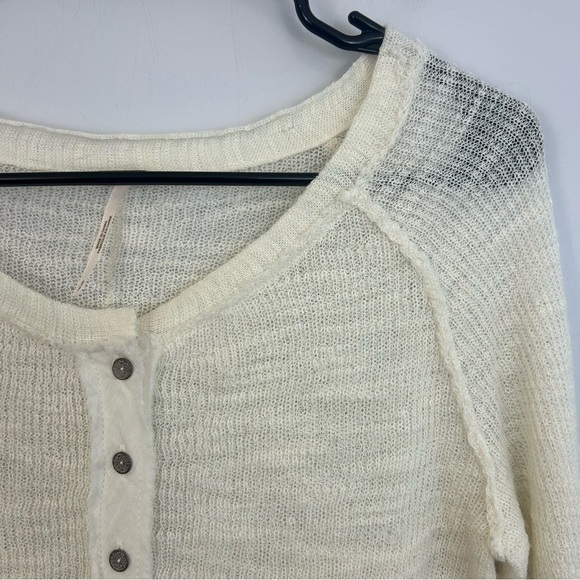 Free People Mountain Song Cream/Ivory Pullover Lightweight Half Button Sweater S - Picture 4 of 12